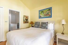 Southard Getaway by Avantstay w/ Covered Patio, Great Location & Share