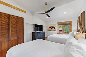 Alpine Drive #106b by Summit County Mountain Retreats
