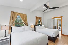 Alpine Drive #106b by Summit County Mountain Retreats