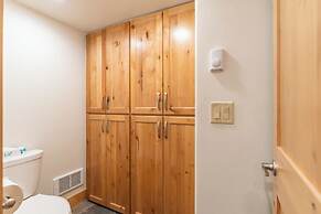 Alpine Drive #106b by Summit County Mountain Retreats