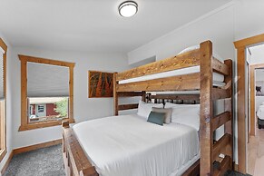Alpine Drive #106b by Summit County Mountain Retreats