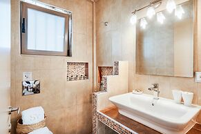 Stefania Villa Dio in Roumeli