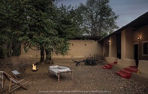 Saccharum Safari Lodge