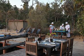 Saccharum Safari Lodge