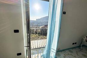 Apartment With Panoramic Terrace on Amalfi Coast