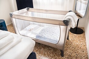 Palazzo Miracoli Apartments