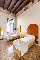 Palazzo Miracoli Apartments