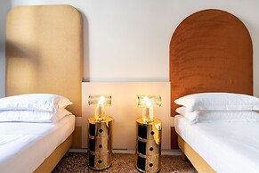 Palazzo Miracoli Apartments