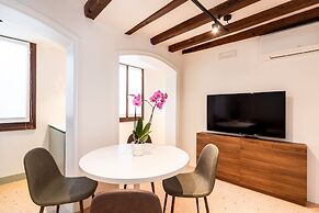 Palazzo Miracoli Apartments