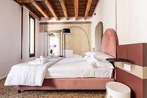 Palazzo Miracoli Apartments