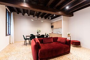 Palazzo Miracoli Apartments