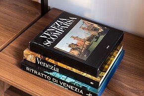 Palazzo Miracoli Apartments