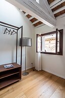 Palazzo Miracoli Apartments