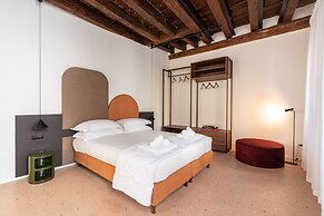 Palazzo Miracoli Apartments