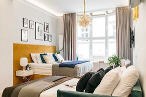 Crystal Lodge - LoftAffair Collection