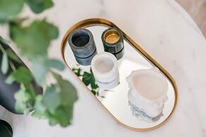 Crystal Lodge - LoftAffair Collection