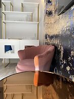 Crystal Lodge - LoftAffair Collection