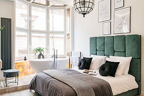 Crystal Lodge - LoftAffair Collection