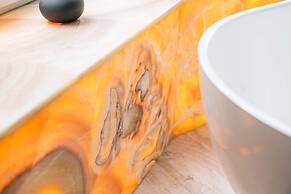 Crystal Lodge - LoftAffair Collection