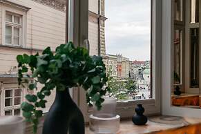 Crystal Lodge - LoftAffair Collection