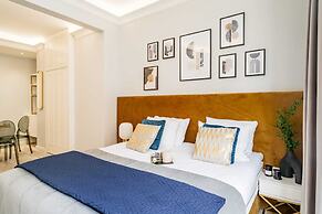 Crystal Lodge - LoftAffair Collection