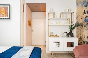 Crystal Lodge - LoftAffair Collection