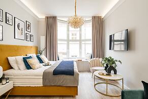 Crystal Lodge - LoftAffair Collection