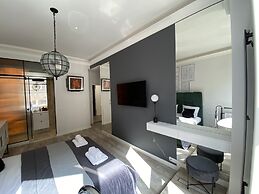 Crystal Lodge - LoftAffair Collection