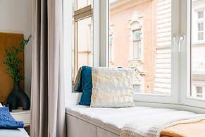 Crystal Lodge - LoftAffair Collection