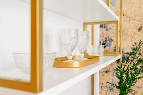 Crystal Lodge - LoftAffair Collection