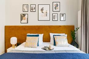 Crystal Lodge - LoftAffair Collection