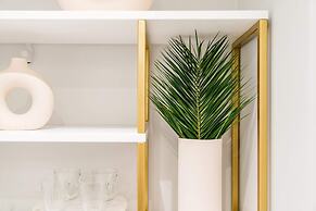 Crystal Lodge - LoftAffair Collection