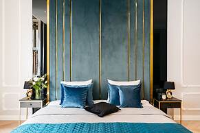 Crystal Lodge - LoftAffair Collection