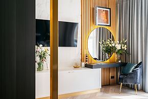 Crystal Lodge - LoftAffair Collection