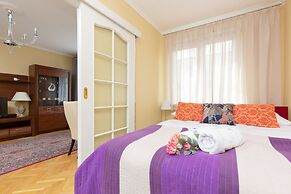 Miodowa Apartment Krasiński Garden