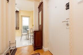 Miodowa Apartment Krasiński Garden