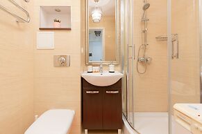 Miodowa Apartment Krasiński Garden