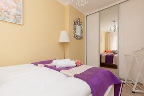 Miodowa Apartment Krasiński Garden