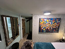 The Hole In The Wall