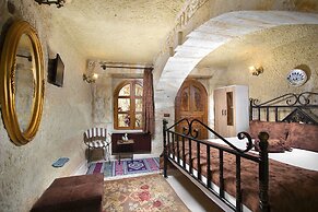 Romantic Cave Hotel