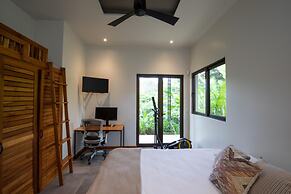 Luxe 4 Bdrm Villa w Epic Oceanview Infinity Pool