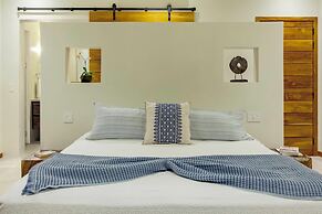 Luxe 4 Bdrm Villa w Epic Oceanview Infinity Pool