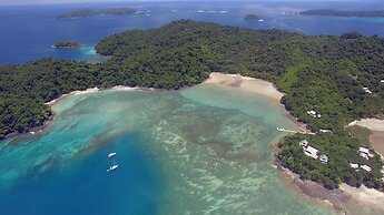 Luxe 4 Bdrm Villa w Epic Oceanview Infinity Pool