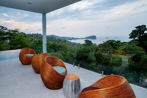 34 Guests Must Check This Truly Luxury Villa