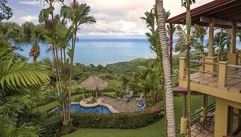 Villa for 12 Guests Best Whale s Tail and Ocean Views