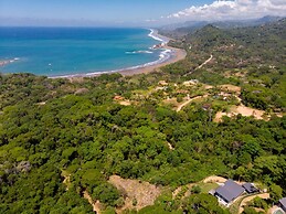 Dreamy Jungle Ocean-view Luxury Villa w Pool