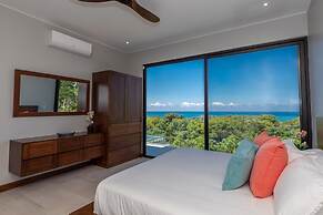 Dreamy Jungle Ocean-view Luxury Villa w Pool