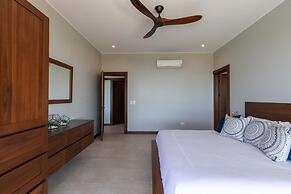 Dreamy Jungle Ocean-view Luxury Villa w Pool