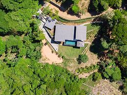 Dreamy Jungle Ocean-view Luxury Villa w Pool