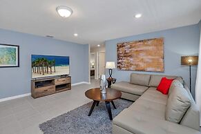 1220aloha 6 Bedroom Villa by Redawning